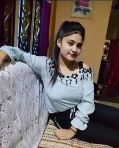 Call Girls Service in Peren